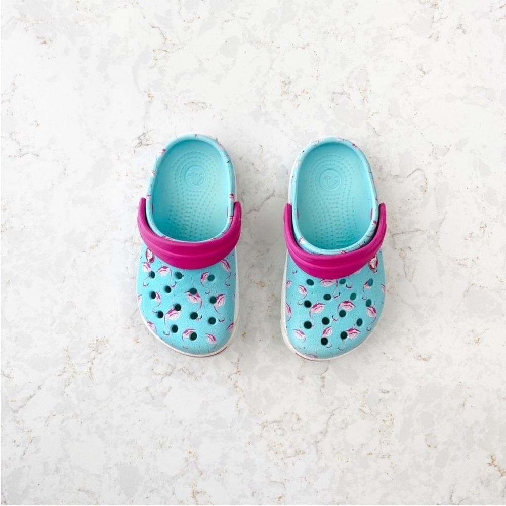 Flamingo Crocs 🦩
